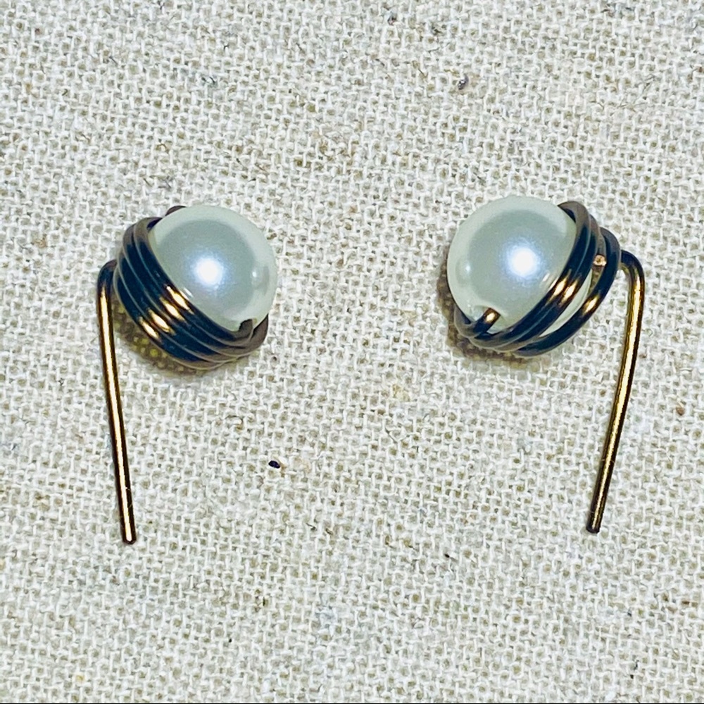 Pearl Stick Earrings 🔥 3 for $20